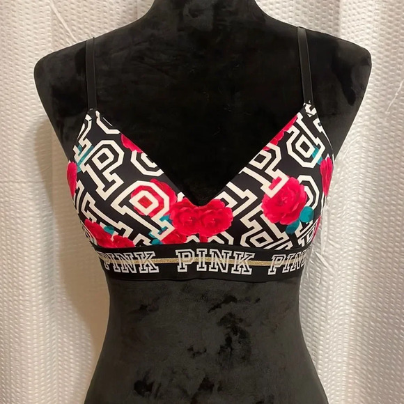 PINK Victoria’s Secret wear everywhere wireless lightly lined bra size 32A NWOT - Picture 1 of 5